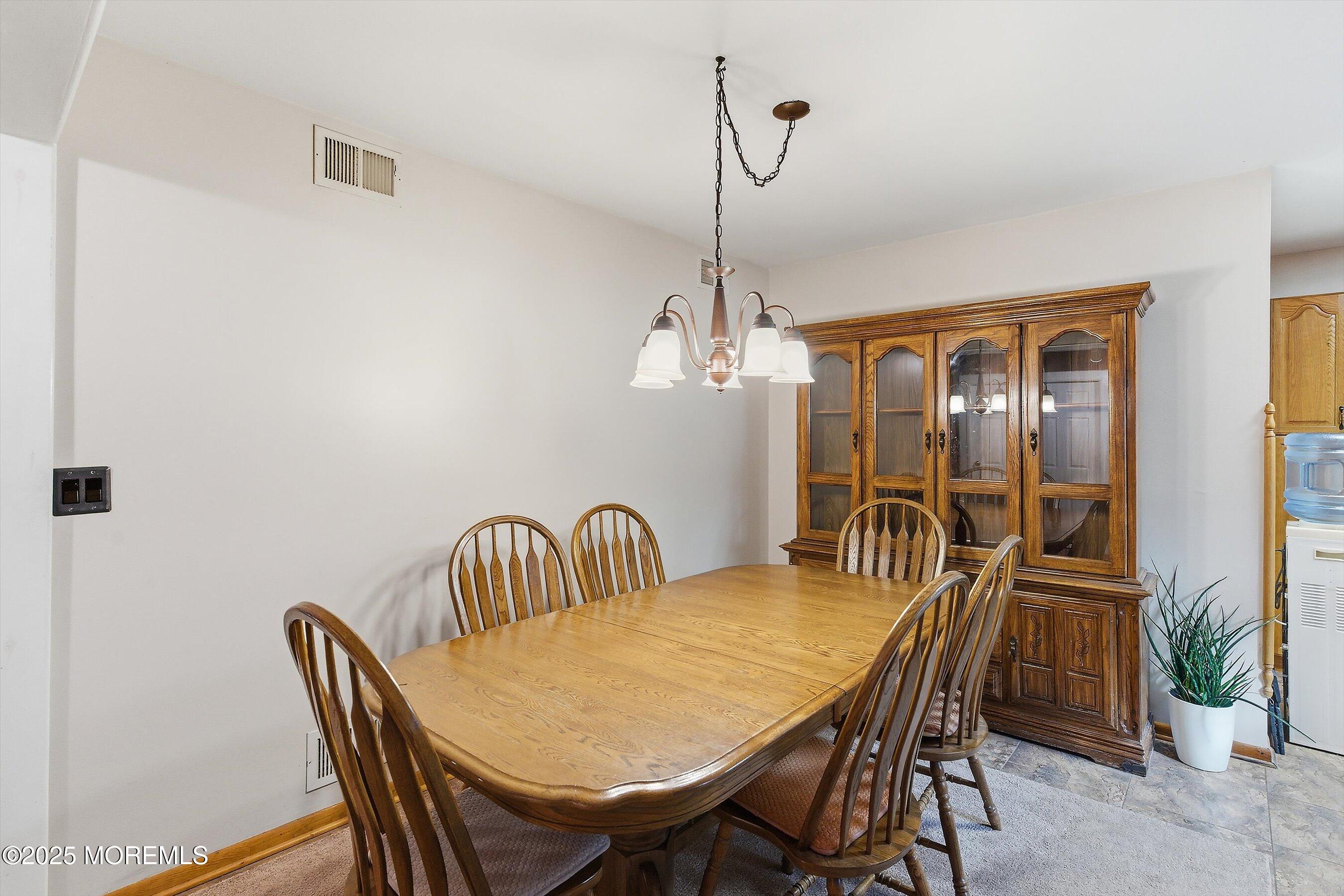 342 Colts Neck Road Farmingdale, NJ 07727 - Photo 20 of 38 11-Dining