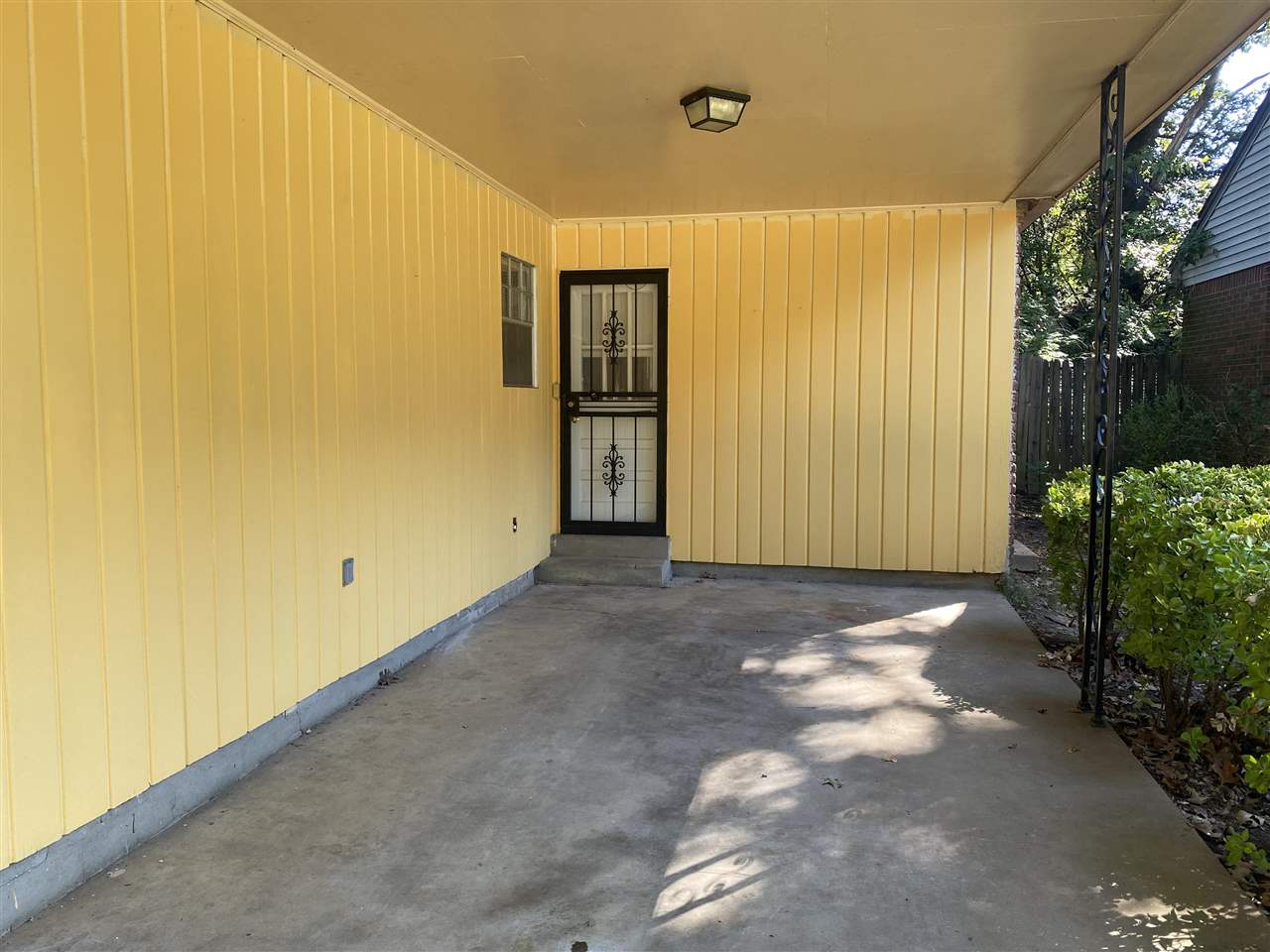 4066 Bishops Bridge Road Memphis, TN 38118 - Photo 2 of 19 a view of a room with a wooden door