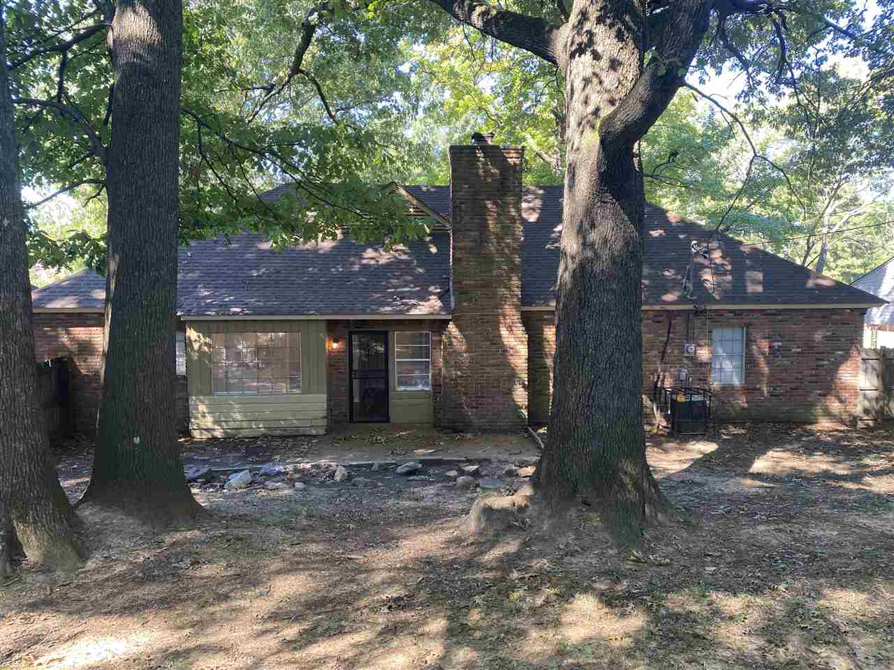 4066 Bishops Bridge Road Memphis, TN 38118 - Photo 18 of 19 a view of a house with a tree