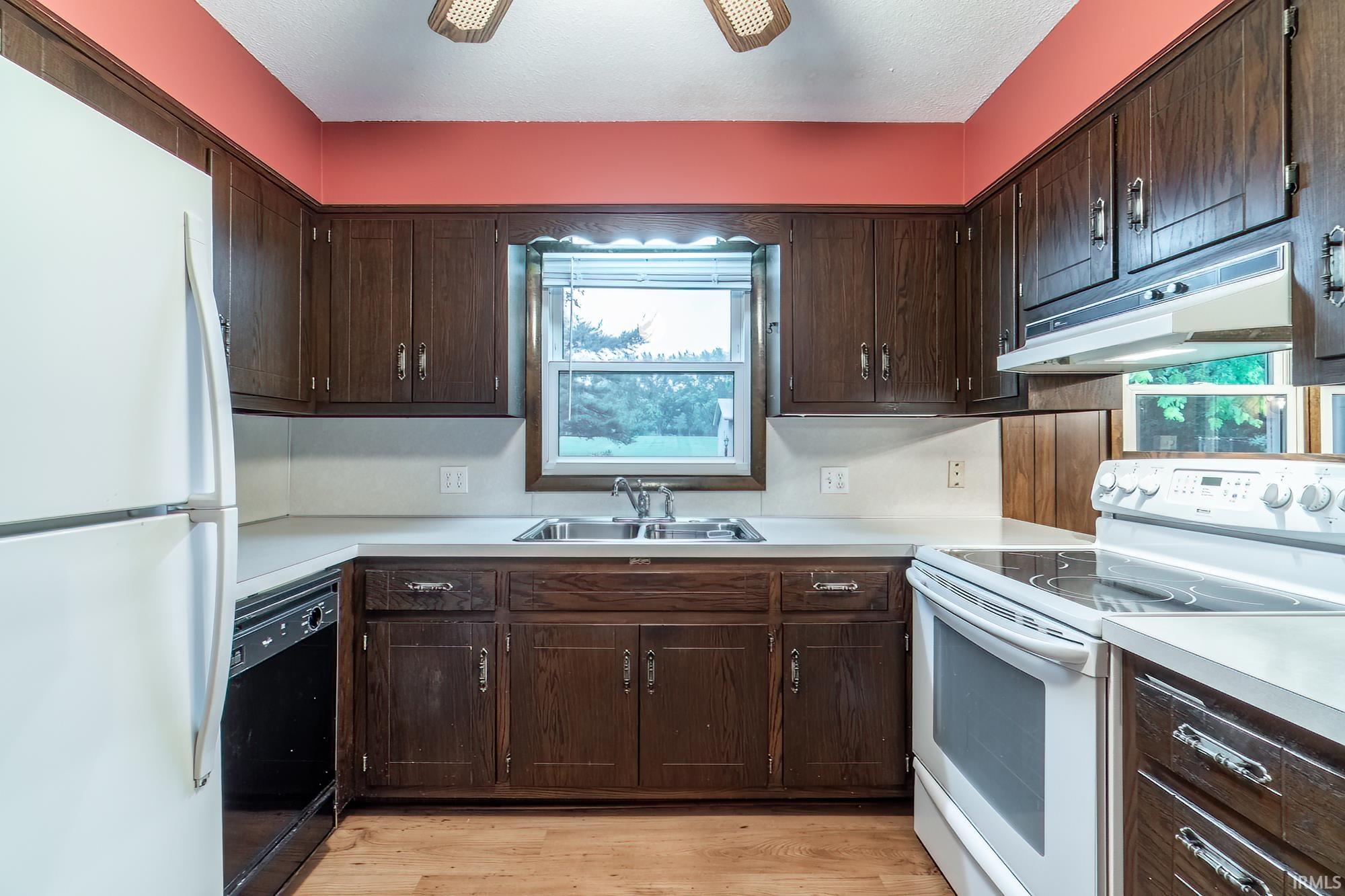 9246 Fritz Road Fort Wayne, IN 46818 - Photo 12 of 36