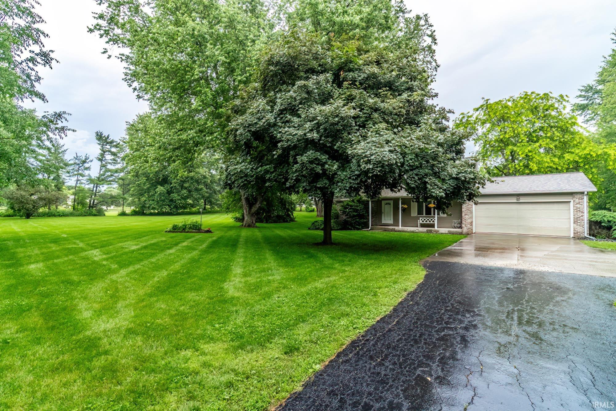 9246 Fritz Road Fort Wayne, IN 46818 - Photo 3 of 36