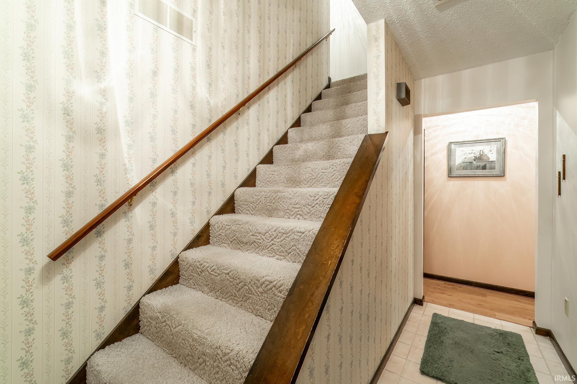 9246 Fritz Road Fort Wayne, IN 46818 - Photo 8 of 36