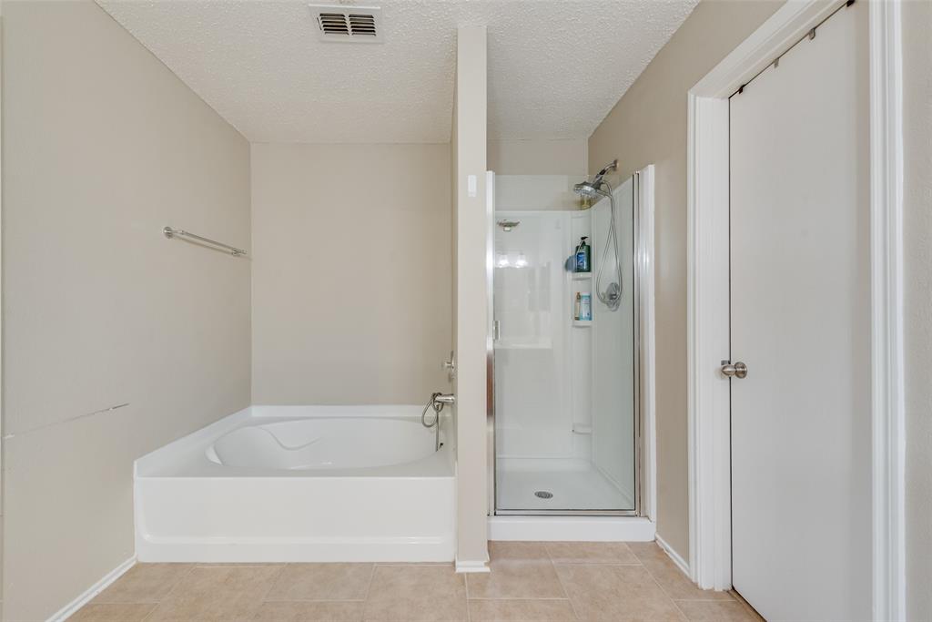 1620 Rialto Way Fort Worth, TX 76247 - Photo 17 of 30 Gallery Image 17