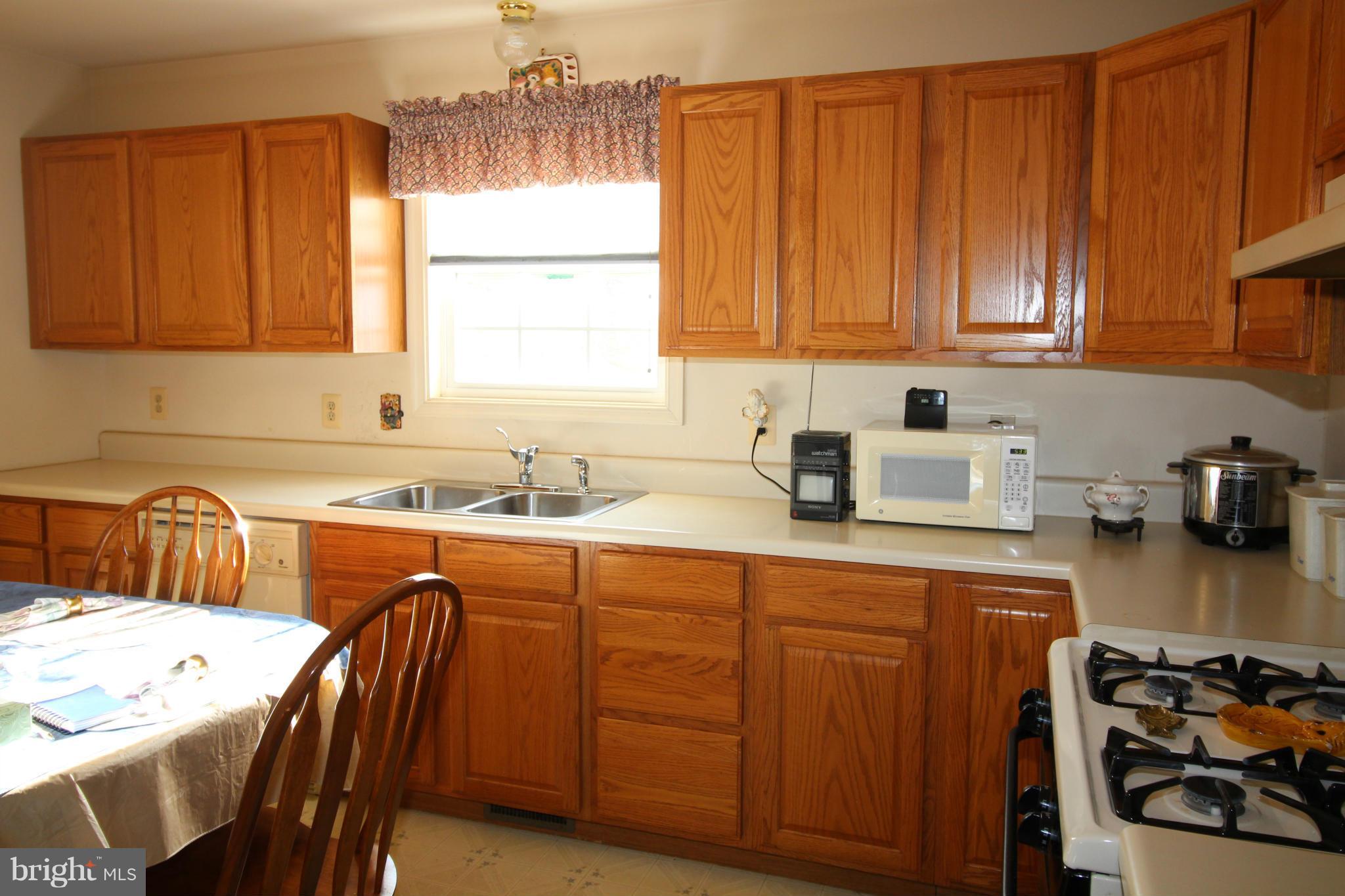 7459 Botha Road Bealeton, VA 22712 - Photo 14 of 30 Kitchen