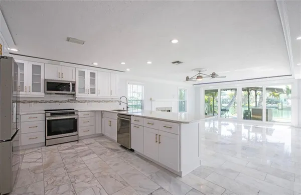 $6,000 | 551 Crystal Drive, Madeira Beach, FL 33708