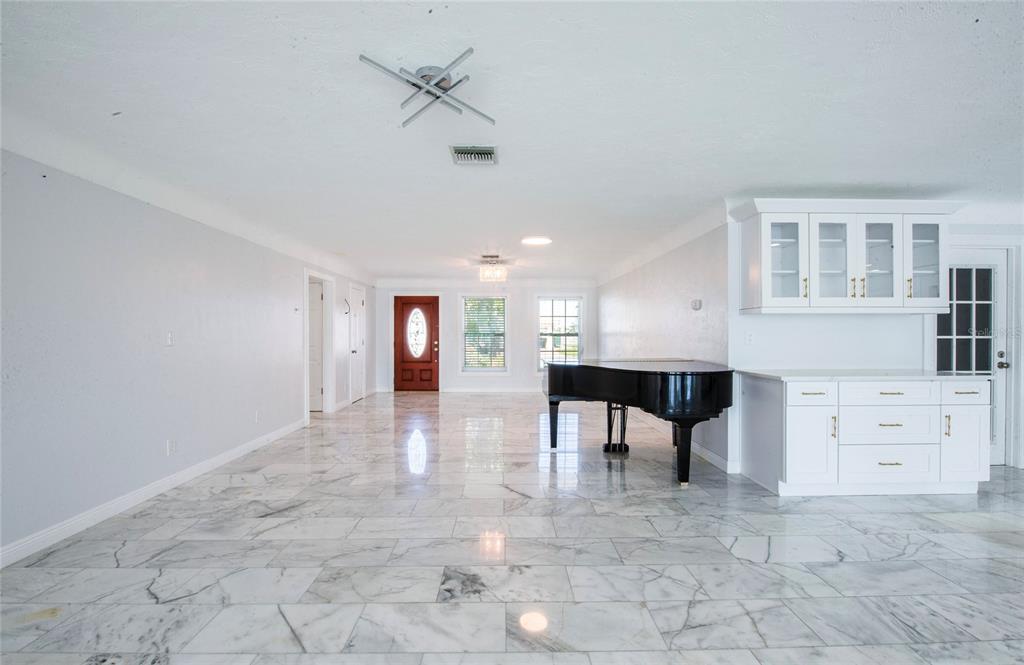 551 Crystal Drive Madeira Beach, FL 33708 - Photo 29 of 46 a view of a livingroom with furniture