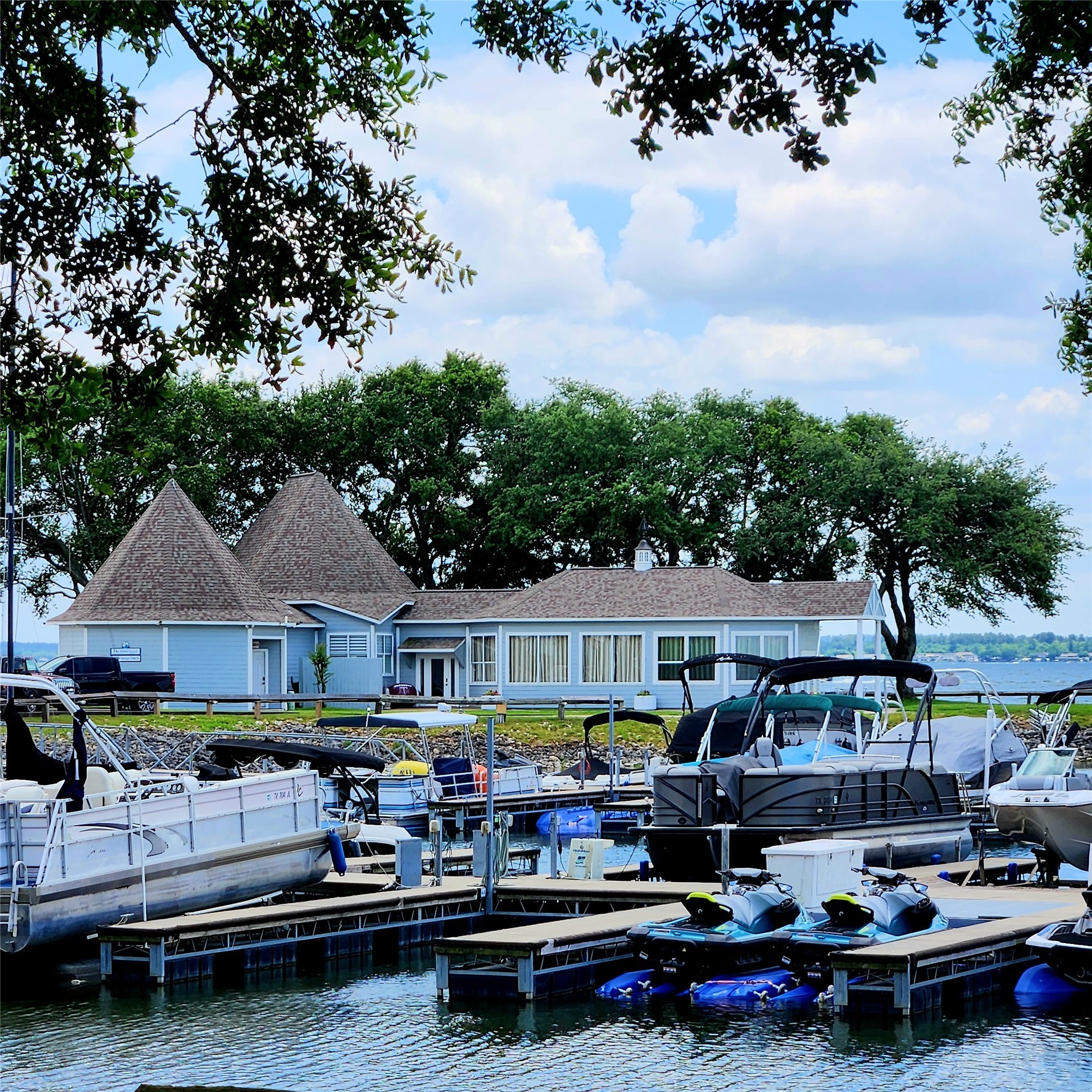 1607 Schooner Point Willis, TX 77318 - Photo 44 of 47 The Outrigger and marina