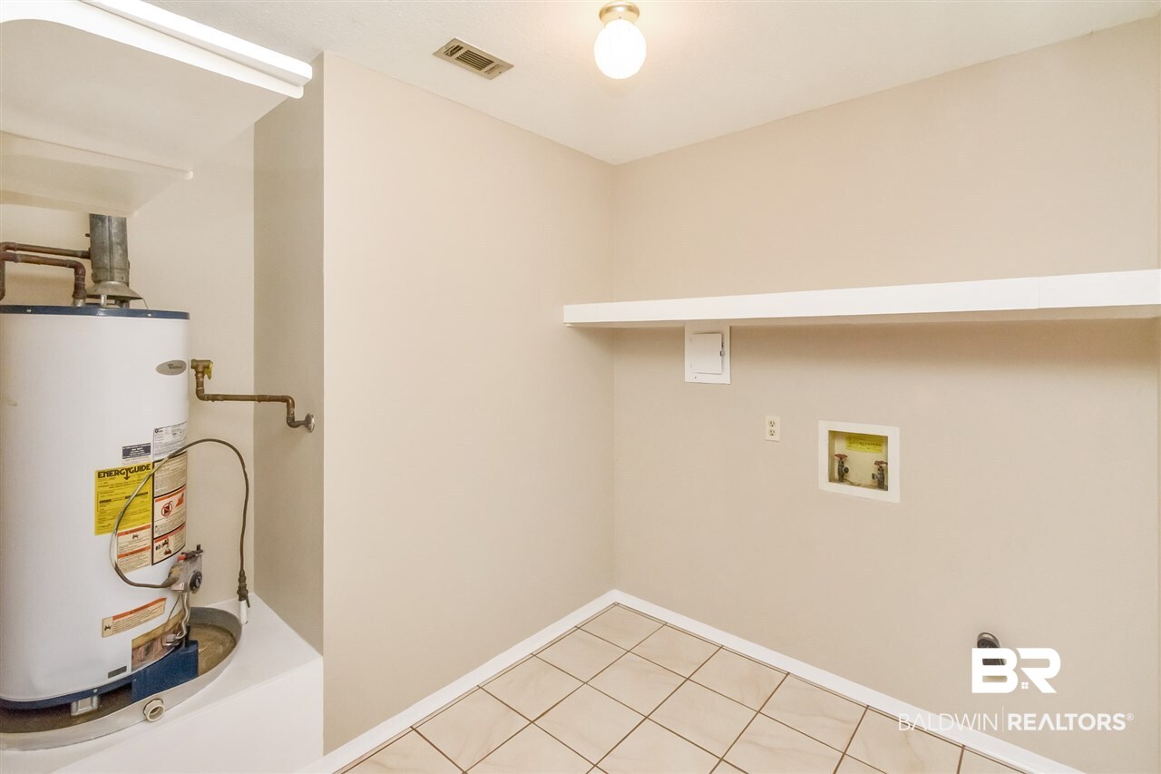 1379 Barker Drive East Mobile, AL 36608 - Photo 14 of 23