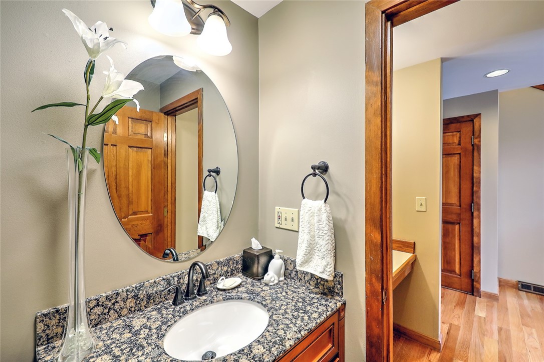 80 Fisher Road, Unit 36 Cumberland, RI 02864 - Photo 12 of 27 Gallery Image 12