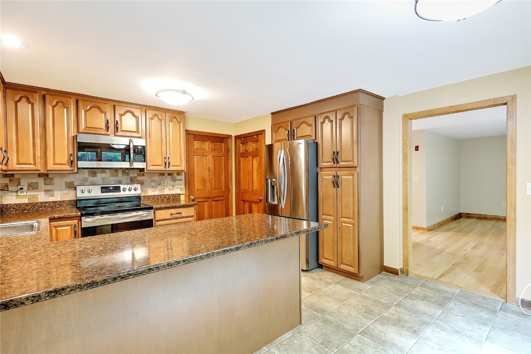 80 Fisher Road, Unit 36 Cumberland, RI 02864 - Photo 10 of 27 Gallery Image 10