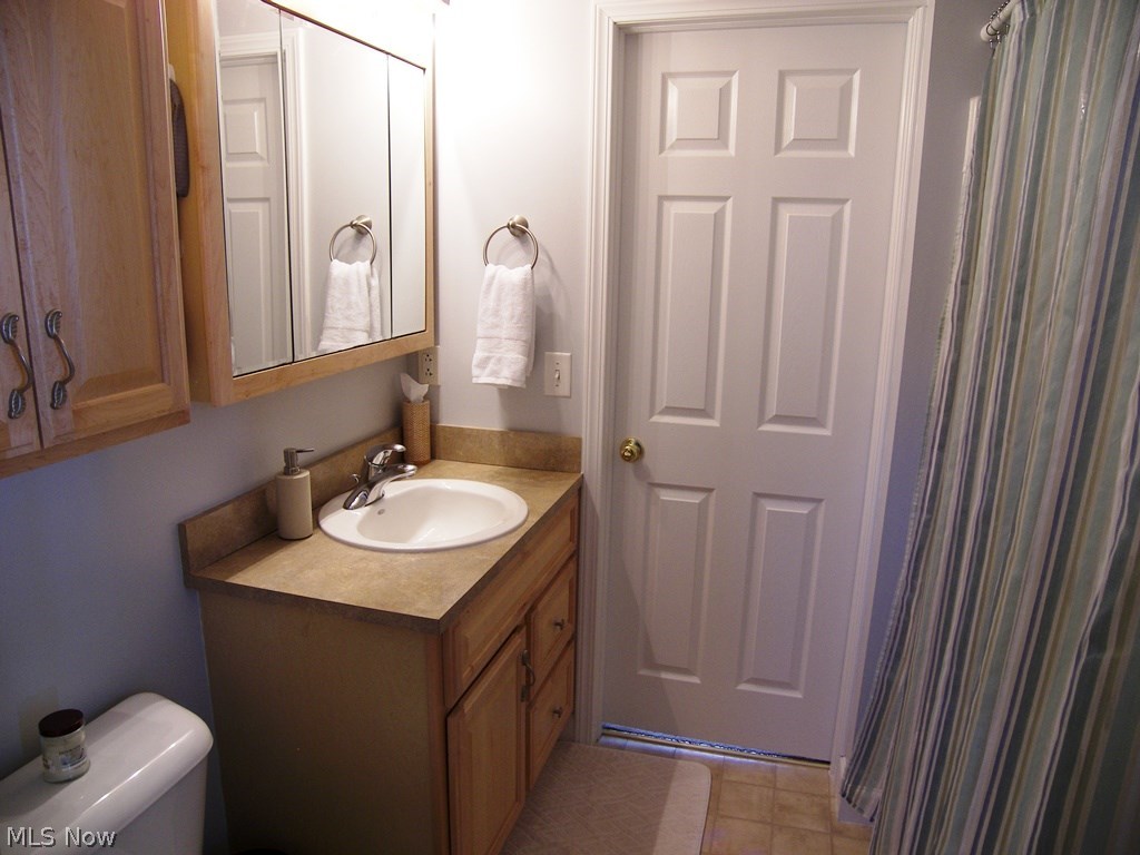 1739 Lyndhurst Road Lyndhurst, OH 44124 - Photo 13 of 21