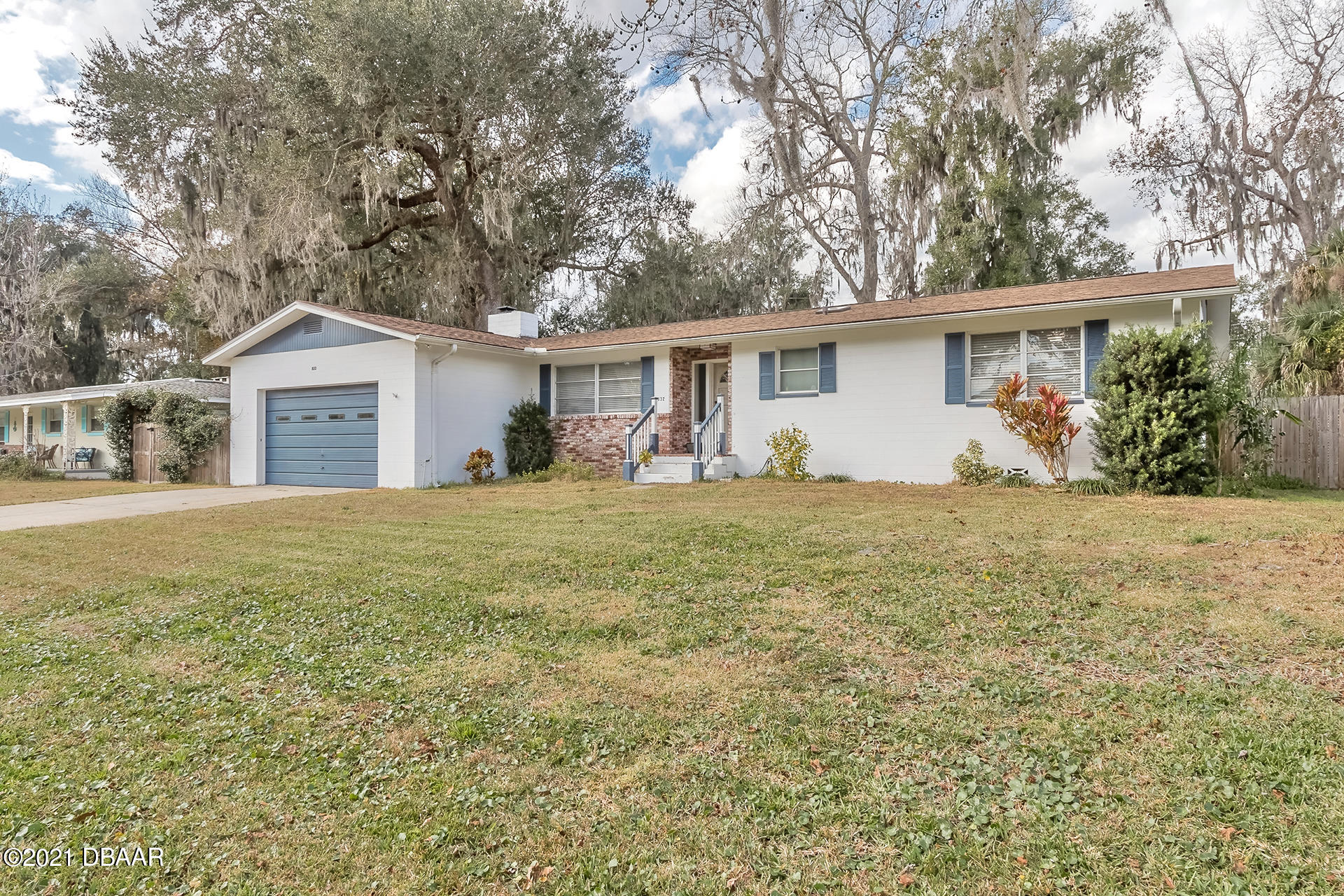 832 Lemon Road South Daytona, FL 32119 - Photo 2 of 37 832-3