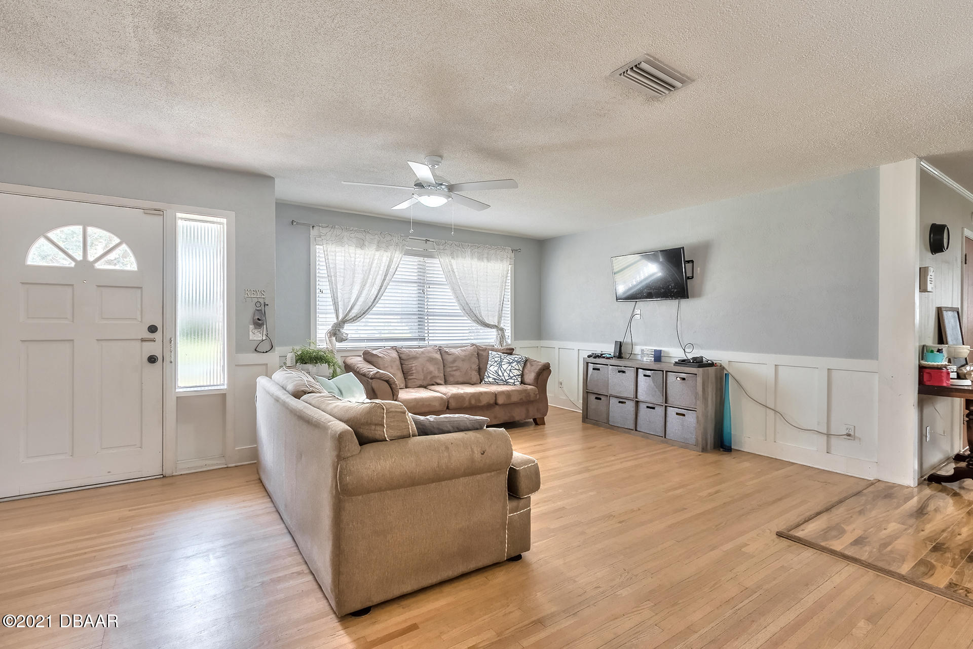 832 Lemon Road South Daytona, FL 32119 - Photo 5 of 37 832-20