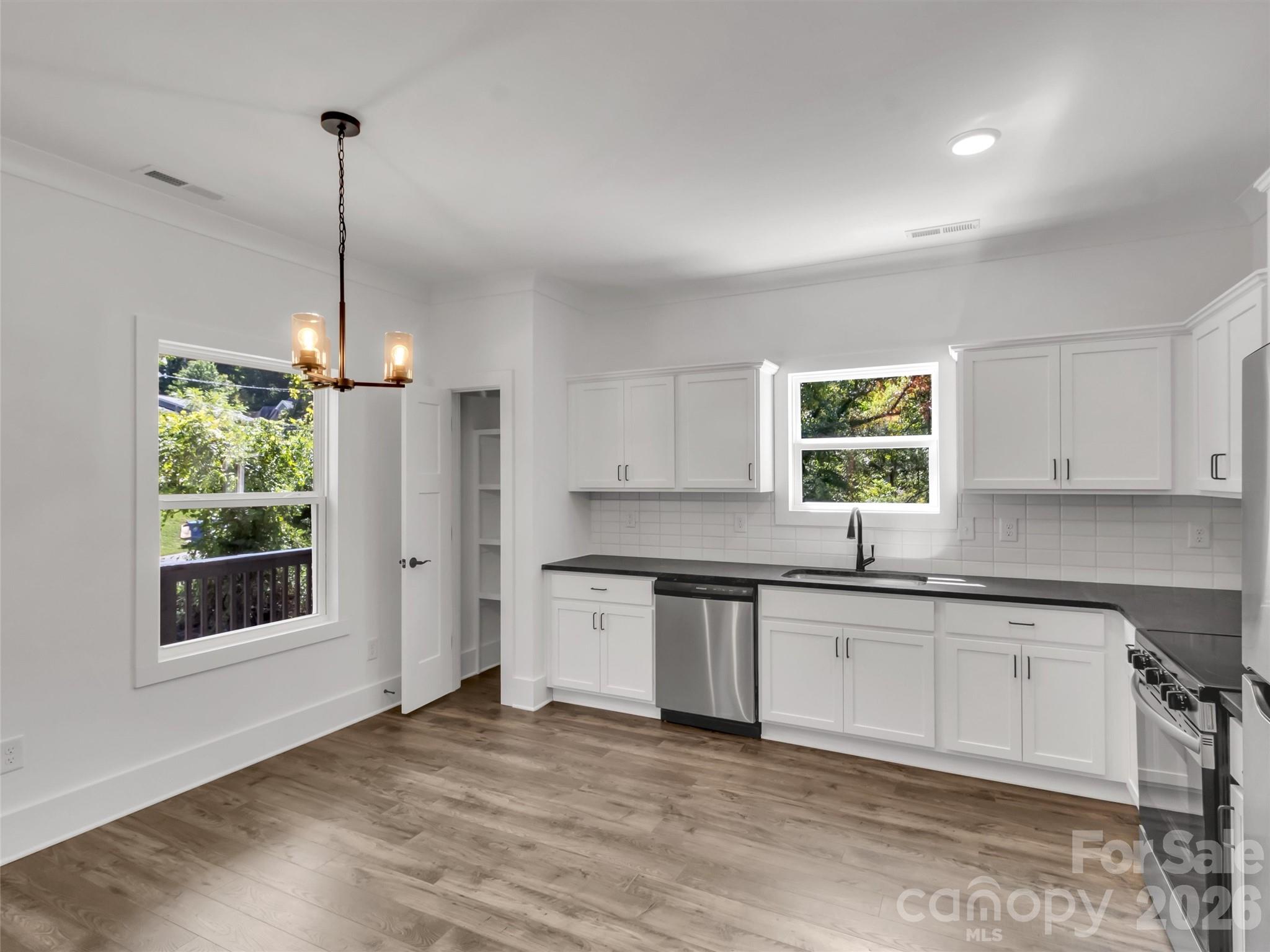 12 Whitson Road Asheville, NC 28805 - Photo 6 of 20
