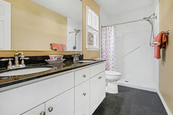 $349,000 | 1056 Parkwood Drive, Nappanee, IN 46550