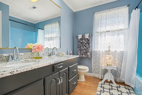 $349,000 | 1056 Parkwood Drive, Nappanee, IN 46550