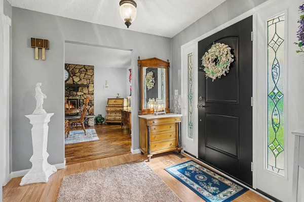 $349,000 | 1056 Parkwood Drive, Nappanee, IN 46550