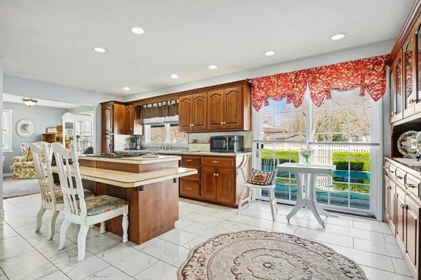 $349,000 | 1056 Parkwood Drive, Nappanee, IN 46550