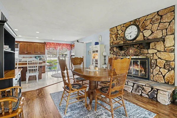 $349,000 | 1056 Parkwood Drive, Nappanee, IN 46550