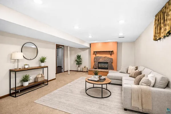 $499,900 | 540 West Redwing Street, Duluth, MN 55803