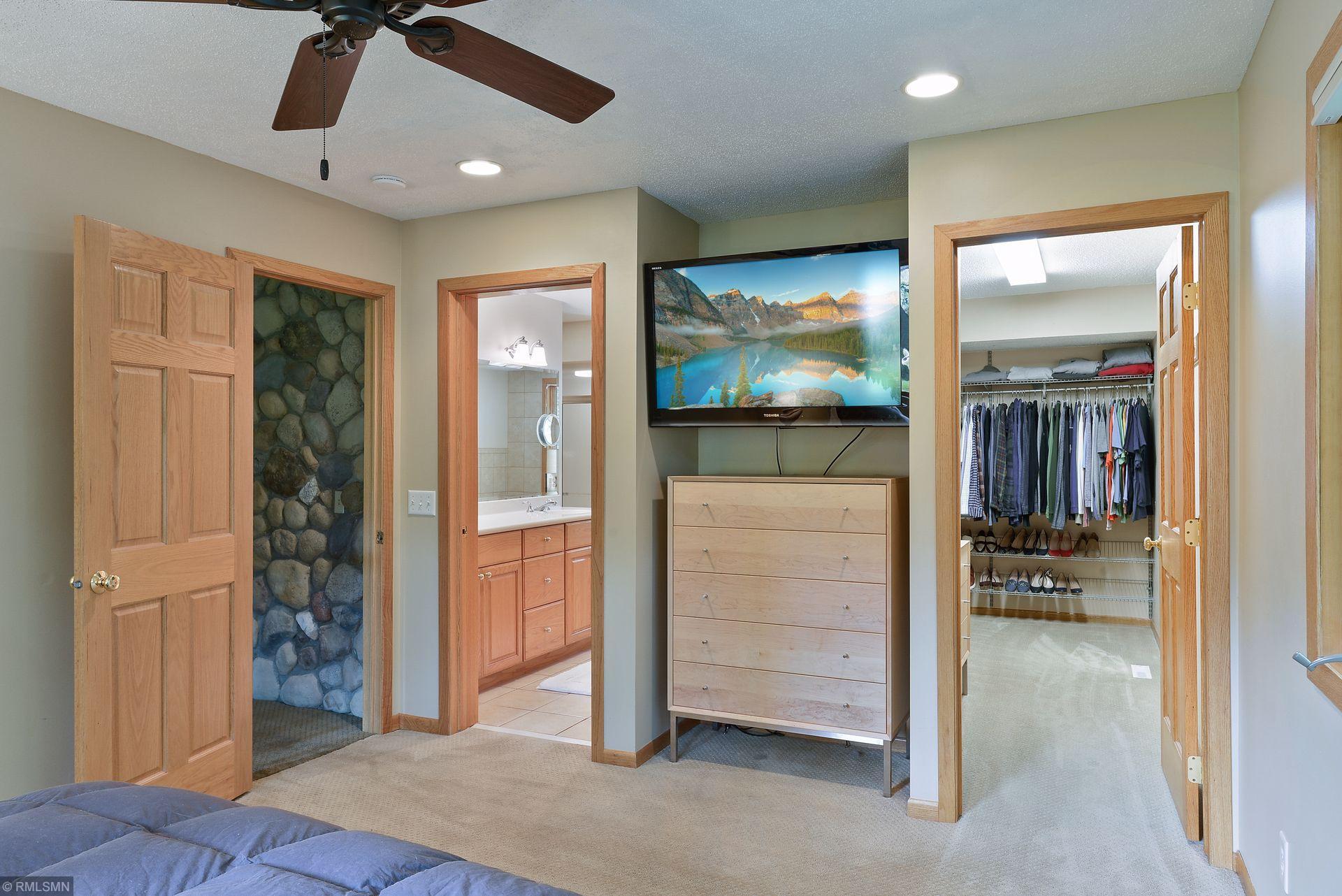 2350 Melody Hill Road Chanhassen, MN 55331 - Photo 11 of 38 Gallery Image 11