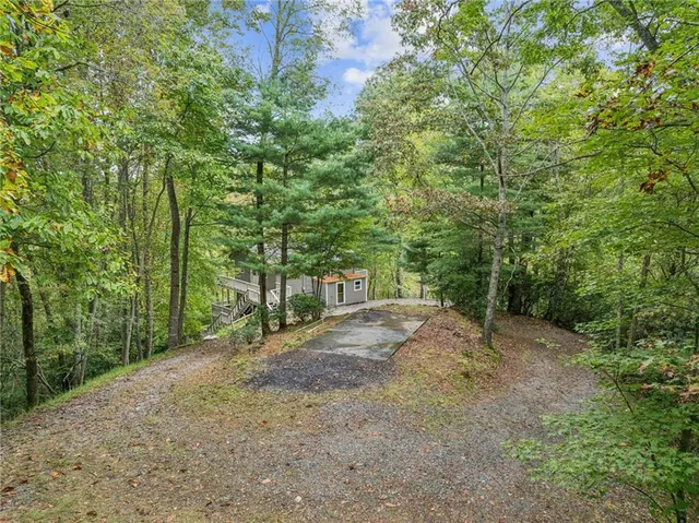 $375,000 | 4113 White Oak Drive, Hiawassee, GA 30546