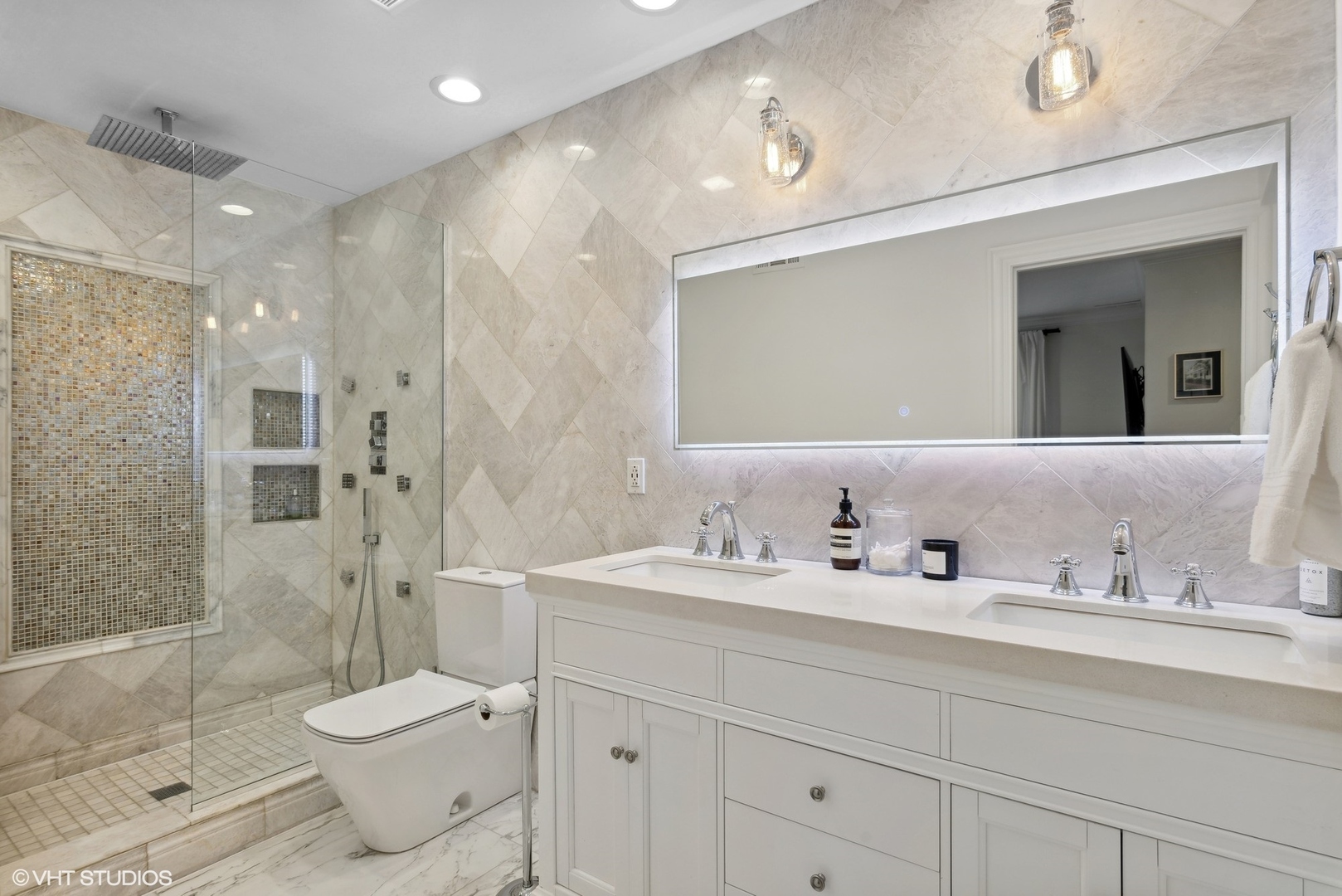 1907 North Cleveland Avenue, Unit B Chicago, IL 60614 - Photo 19 of 33