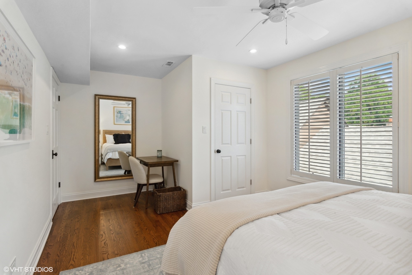 1907 North Cleveland Avenue, Unit B Chicago, IL 60614 - Photo 21 of 33