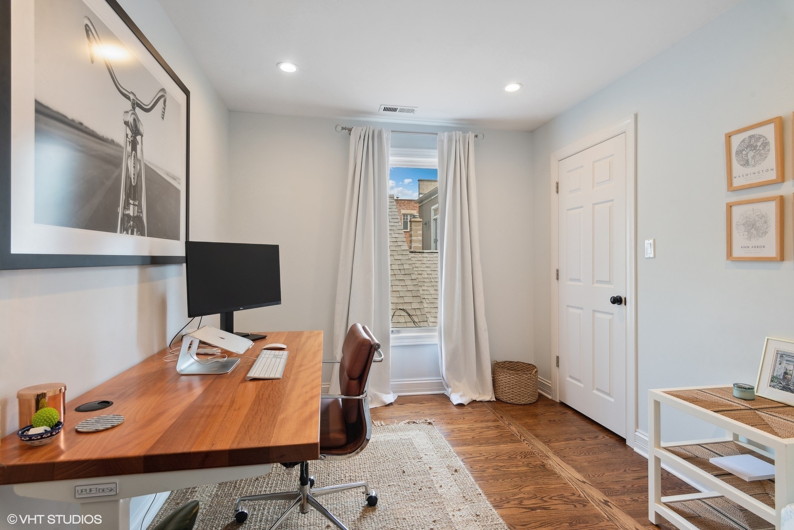 1907 North Cleveland Avenue, Unit B Chicago, IL 60614 - Photo 22 of 33