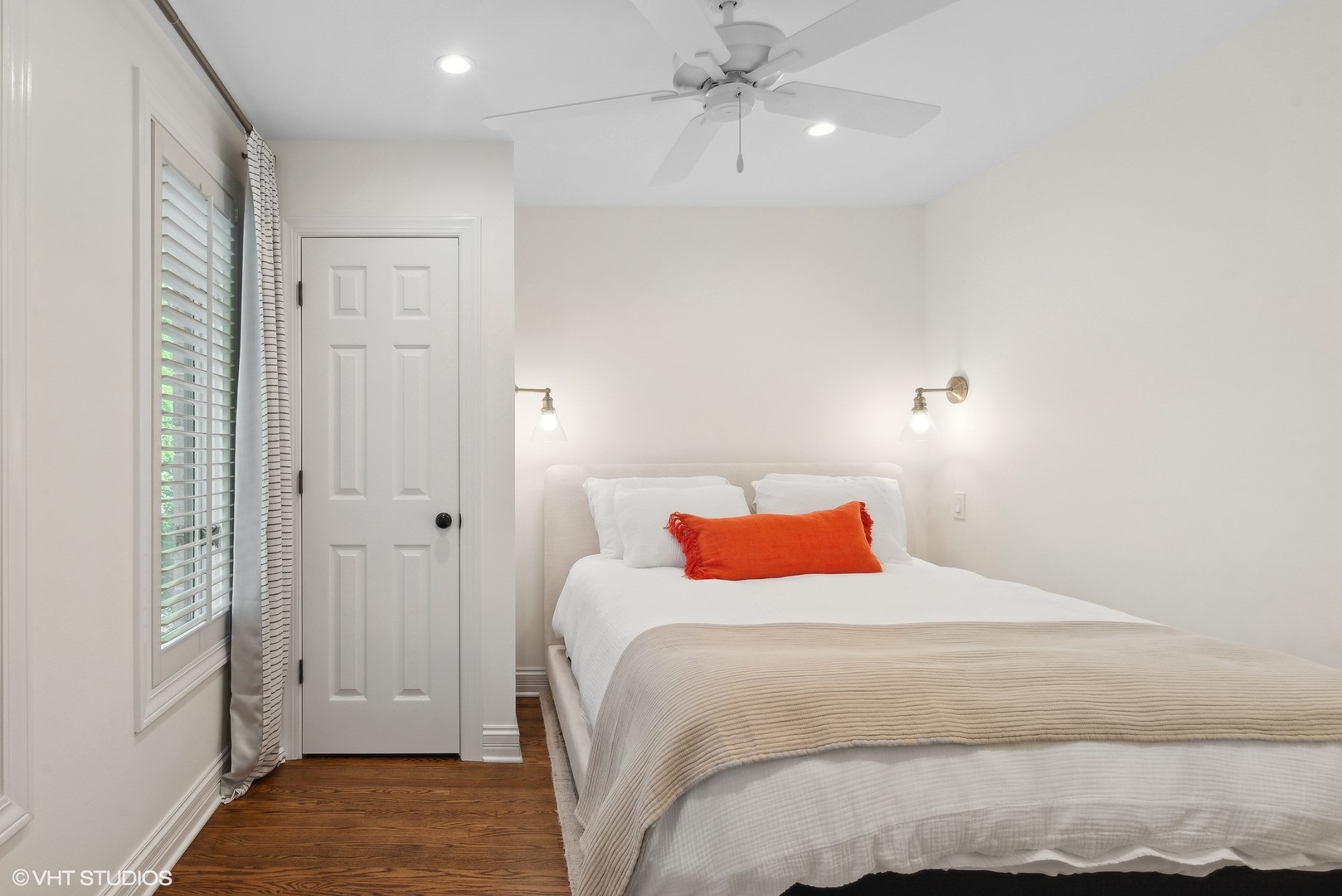 1907 North Cleveland Avenue, Unit B Chicago, IL 60614 - Photo 23 of 33