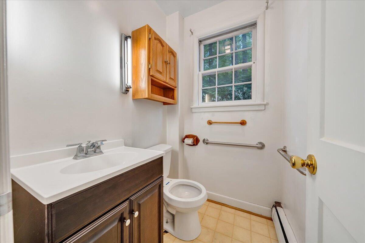 1009 Hardy Road Vinton, VA 24179 - Photo 15 of 38 17-MIB06742