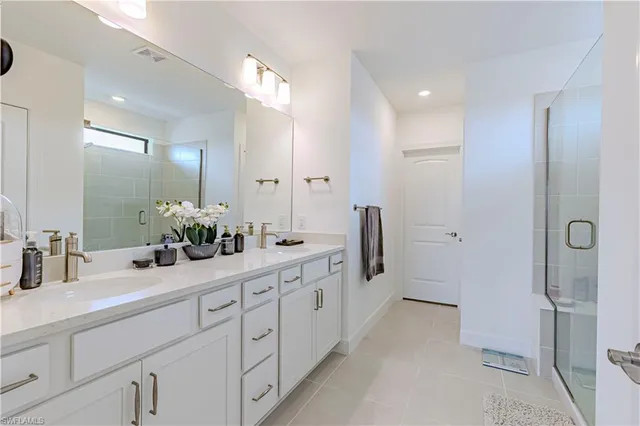 $3,350 | 1854 Mesa Lane, Naples, FL 34120