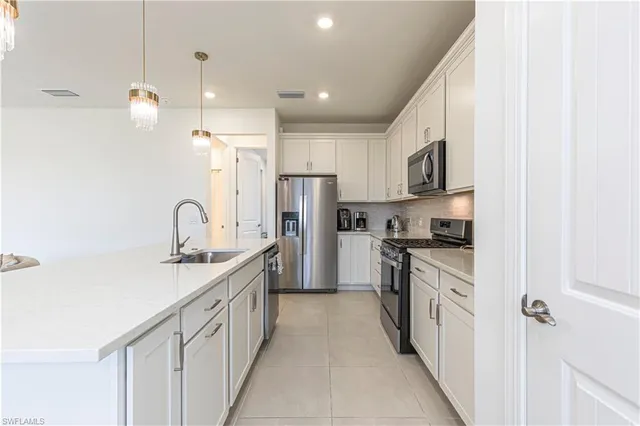 $3,350 | 1854 Mesa Lane, Naples, FL 34120