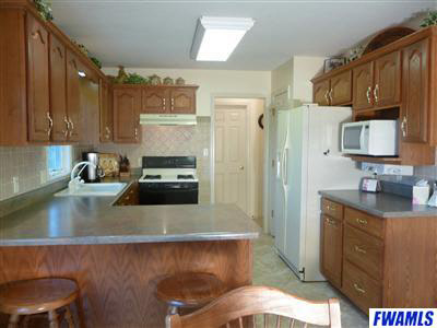 319 Ridge Court Ossian, IN 46777 - Photo 4 of 16 Gallery Image 4