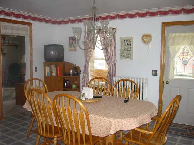 706 South Main Street Washington, IL 61571 - Photo 4 of 9 Gallery Image 4