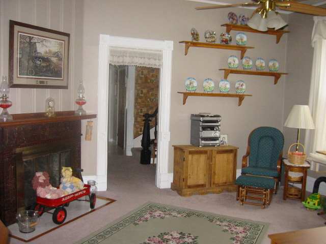 706 South Main Street Washington, IL 61571 - Photo 5 of 9 Gallery Image 5