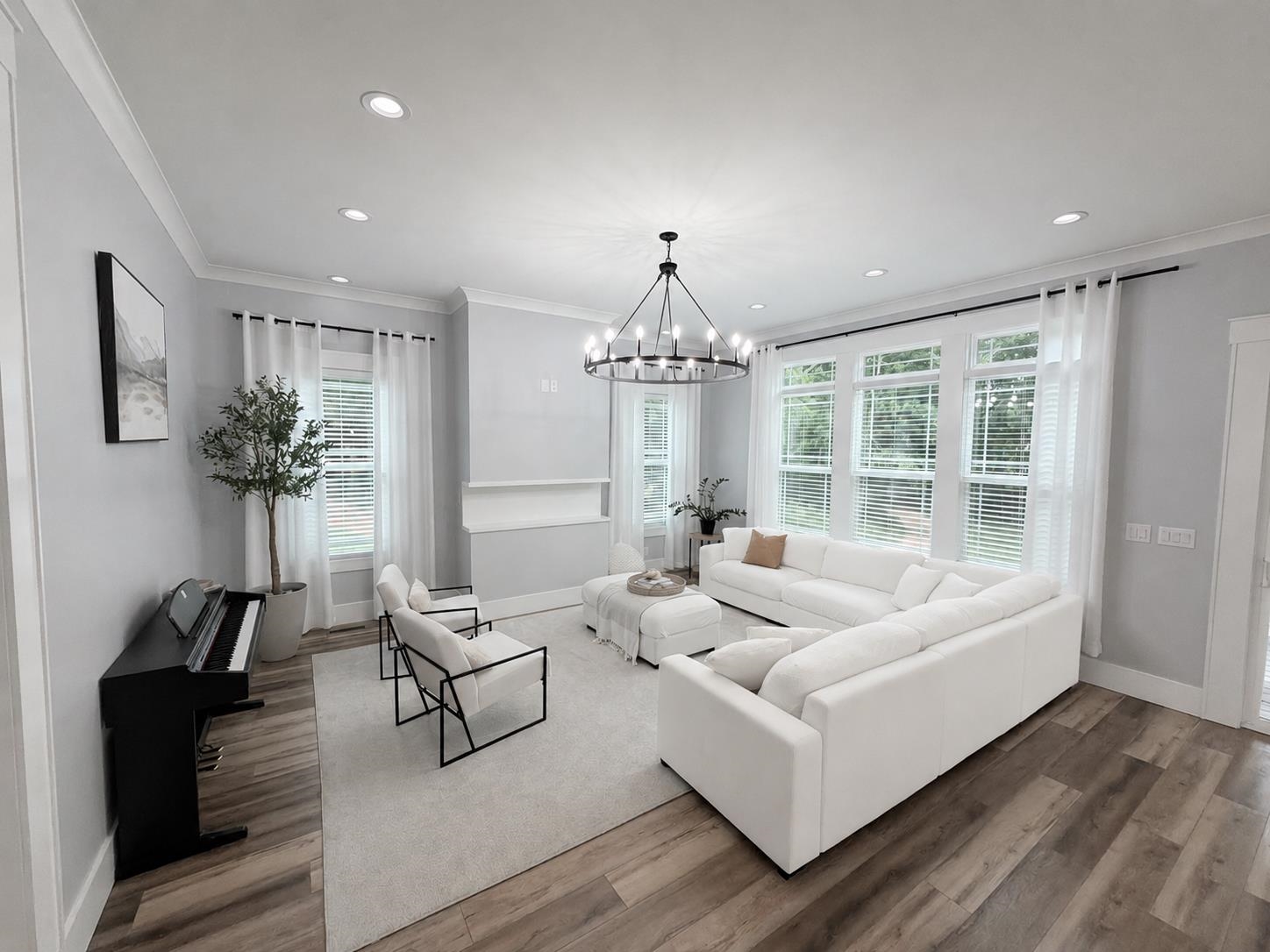 210 Cocoa Road Inman, SC 29349 - Photo 5 of 20 Living Room