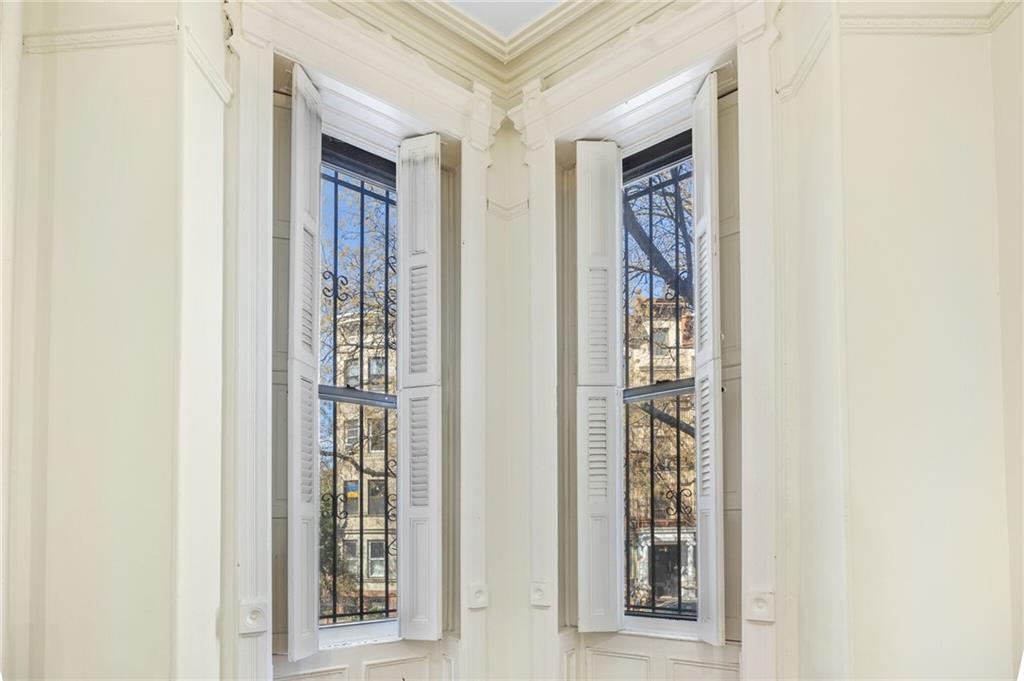 413 A 6th Avenue Brooklyn, NY 11215 - Photo 4 of 30 a view of front door