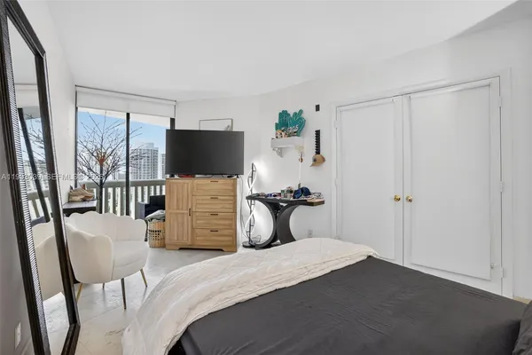 $4,800 | 1000 East Island Boulevard, Unit 2105, Aventura, FL 33160