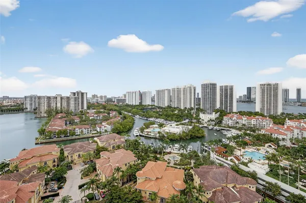 $4,800 | 1000 East Island Boulevard, Unit 2105, Aventura, FL 33160