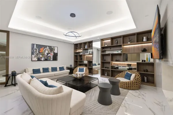 $4,800 | 1000 East Island Boulevard, Unit 2105, Aventura, FL 33160