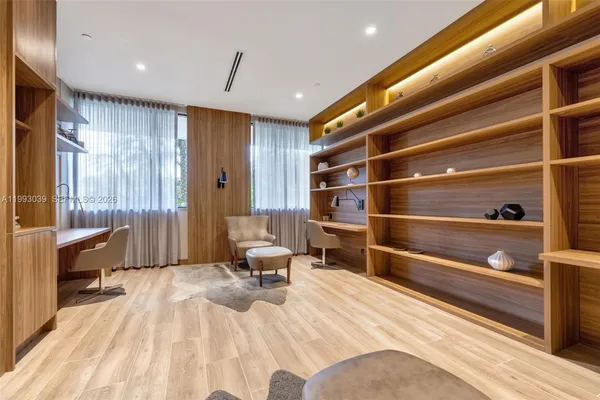 $4,800 | 1000 East Island Boulevard, Unit 2105, Aventura, FL 33160