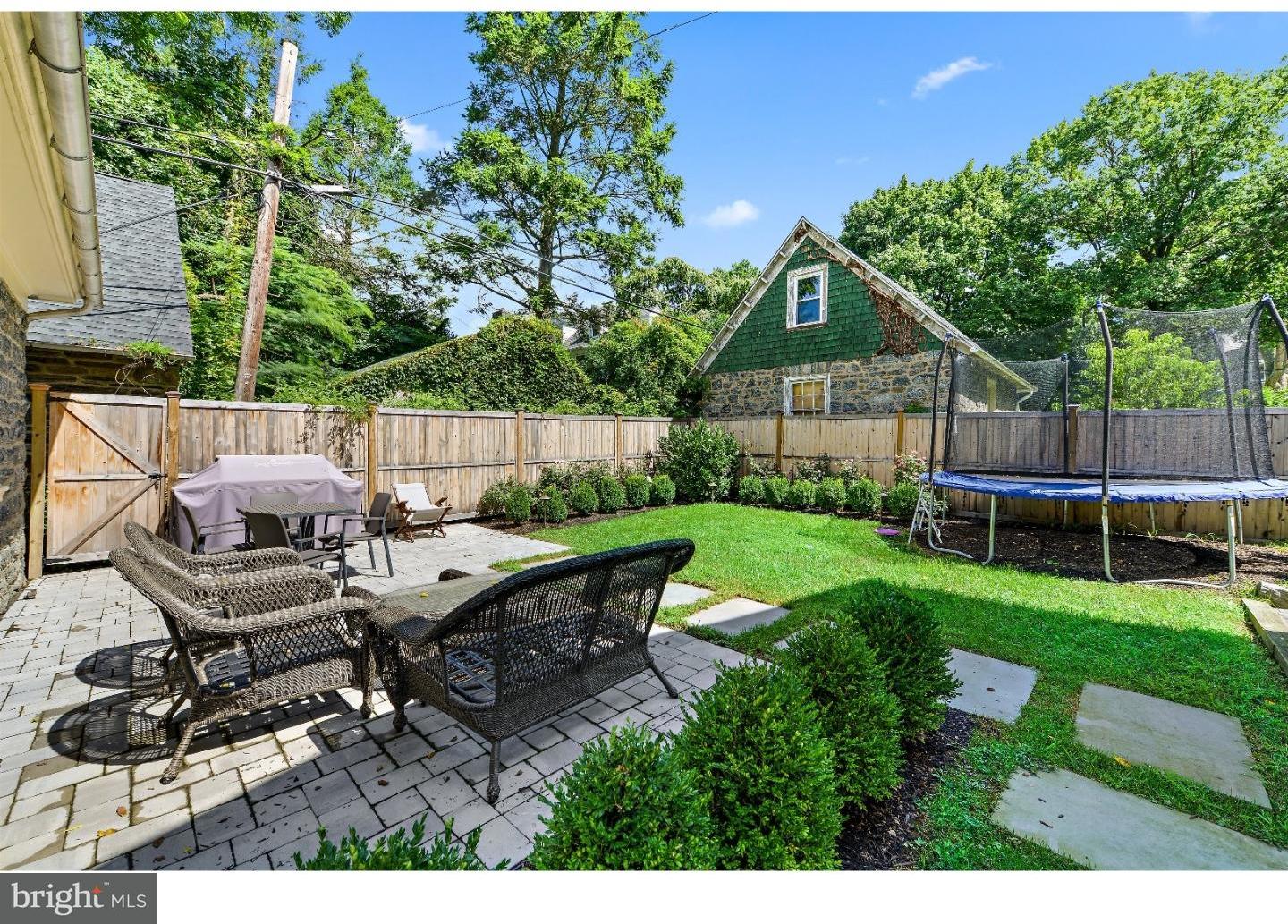 6415 Sherwood Road Philadelphia, PA 19151 - Photo 23 of 25 Gallery Image 23