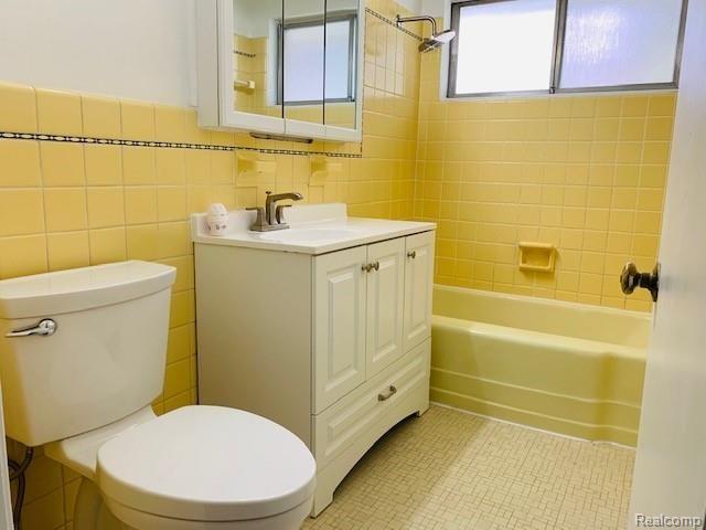 905 Barrington Road Grosse Pointe Park, MI 48230 - Photo 9 of 27