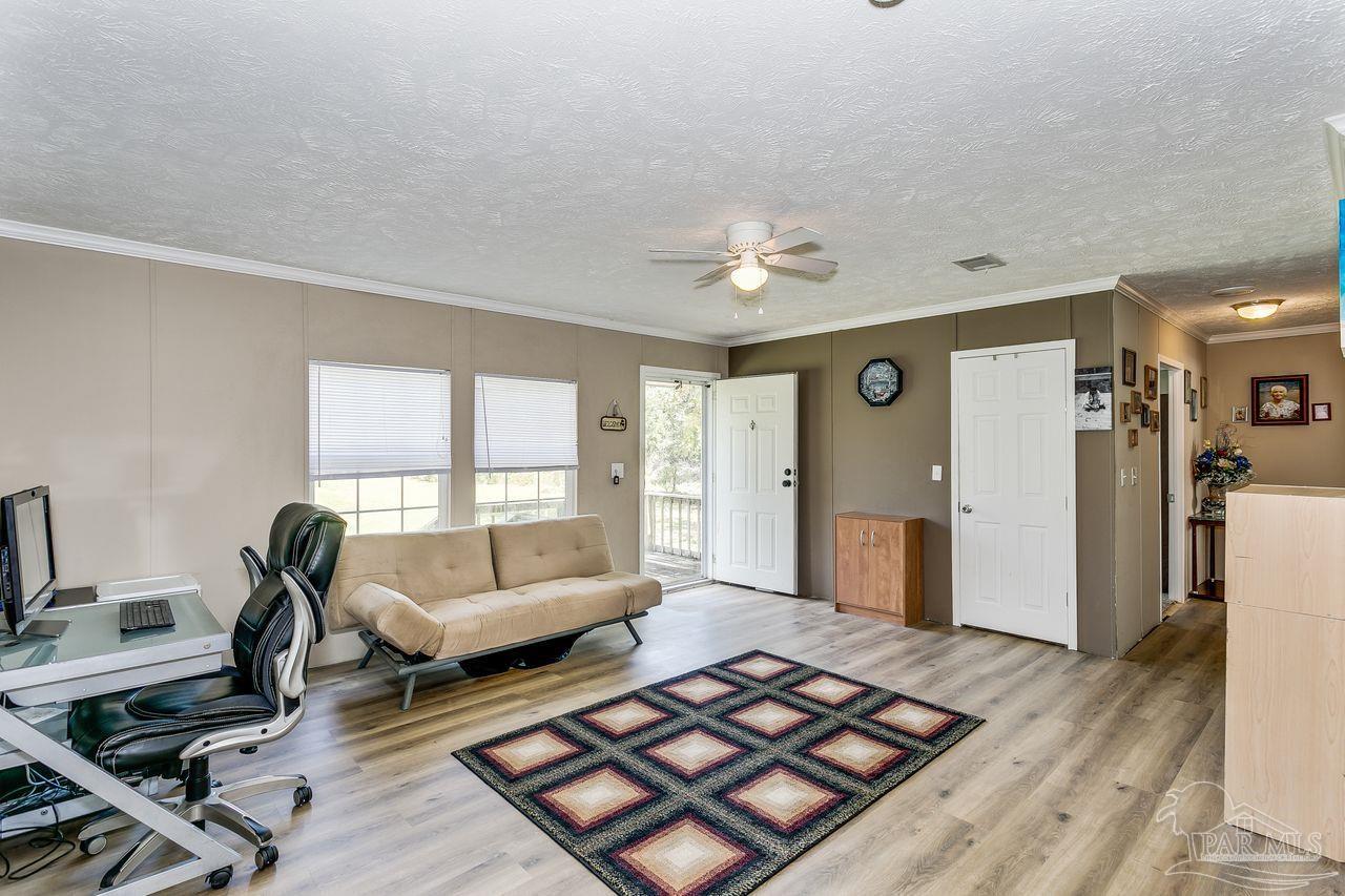 11481 Big Buck Road Milton, FL 32583 - Photo 10 of 37 Gallery Image 10