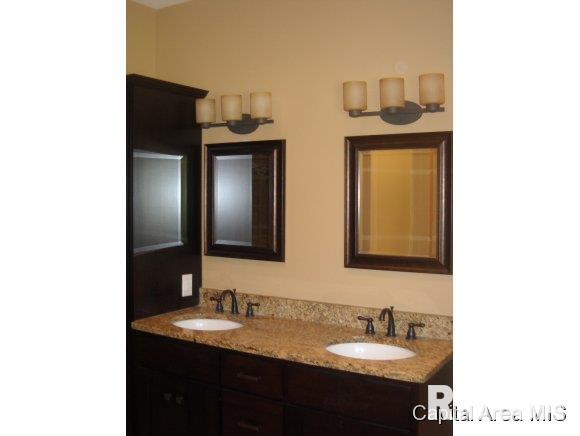 213 Pin Oak Lane Springfield, IL 62711 - Photo 14 of 17