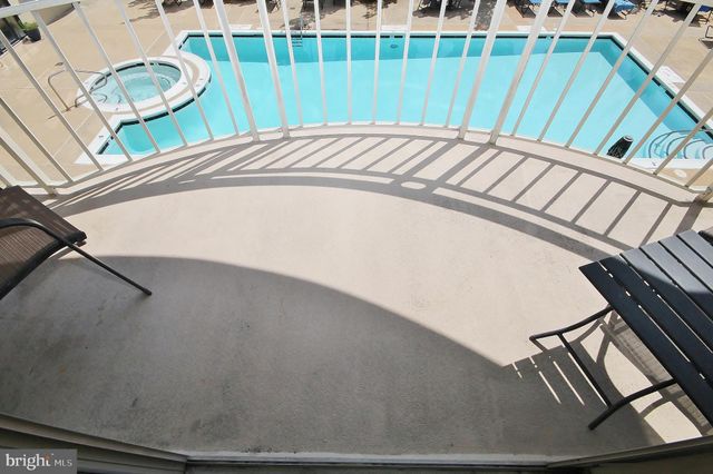 $360,000 | 1200 Braddock Place, Unit 207, Alexandria, VA 22314