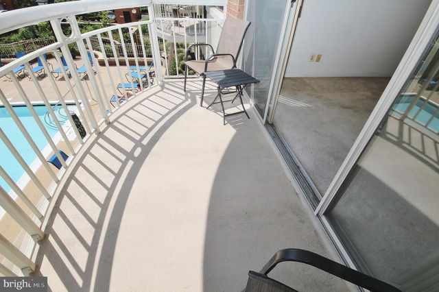 $360,000 | 1200 Braddock Place, Unit 207, Alexandria, VA 22314