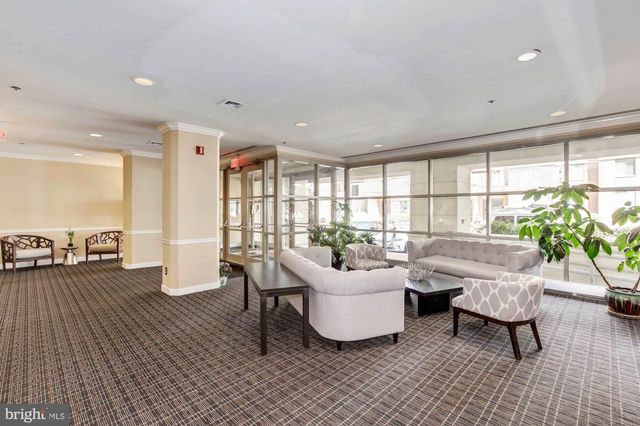 $360,000 | 1200 Braddock Place, Unit 207, Alexandria, VA 22314