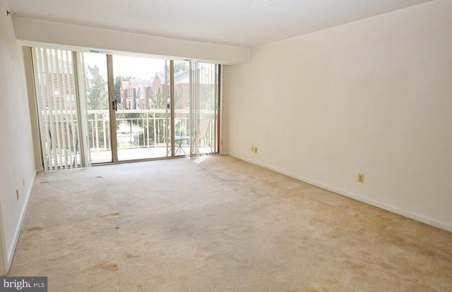 $360,000 | 1200 Braddock Place, Unit 207, Alexandria, VA 22314